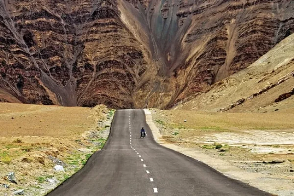 Ladakh-biking-